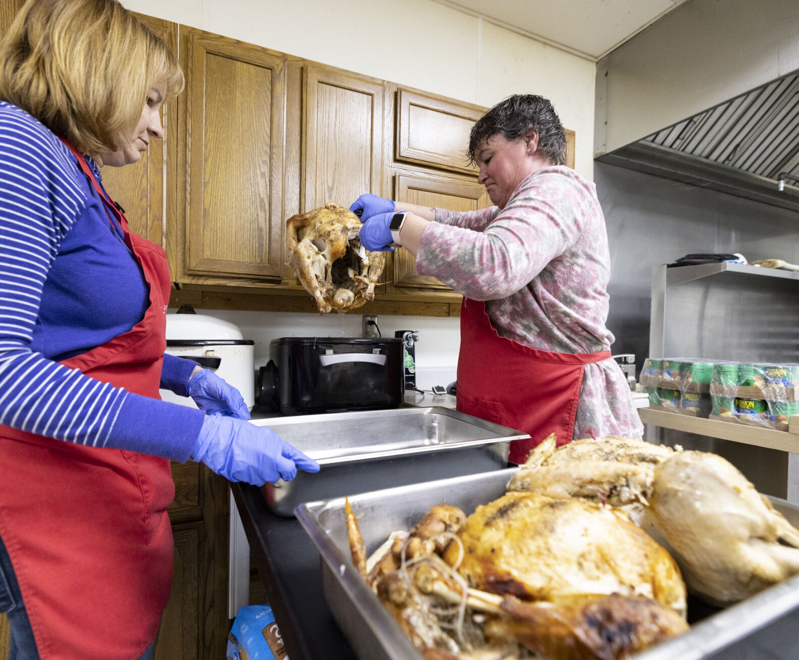 Siouxland Soup Kitchen volunteers prepare for Thanksgiving